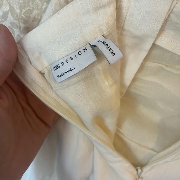 ASOS drapey button side split in cream. Size 4 cotton lining - Picture 7 of 10